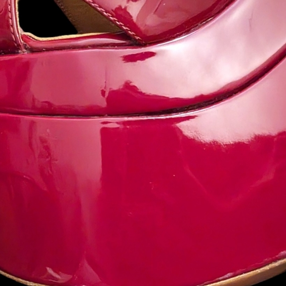 Alaia Cutout Sandals - Picture 3 of 6